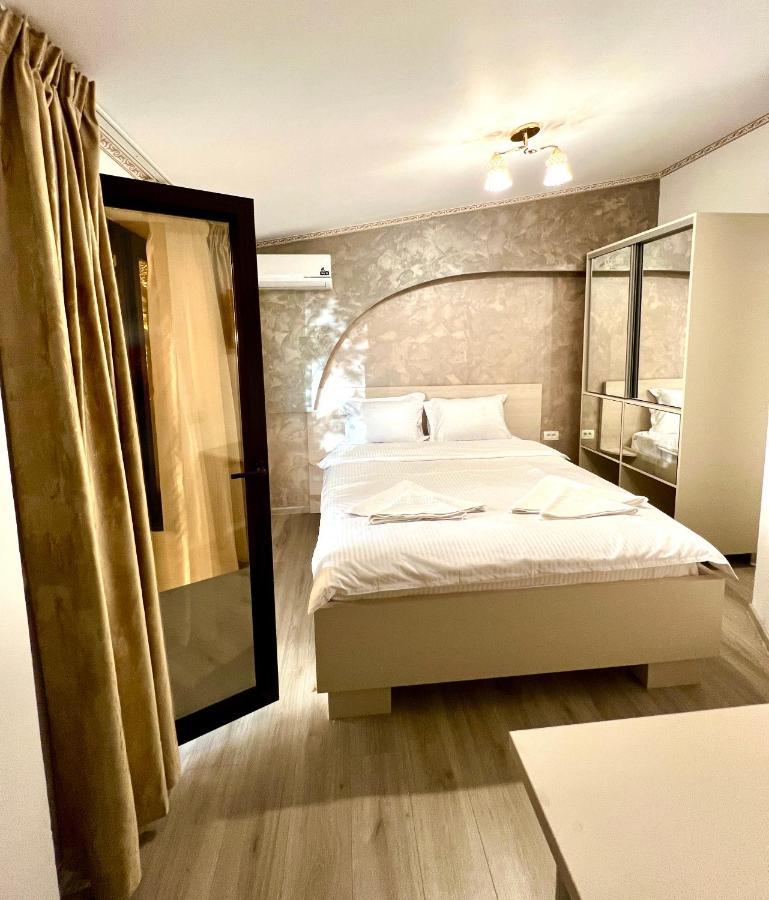 Hotel Marina 2 Бухарест Екстер'єр фото