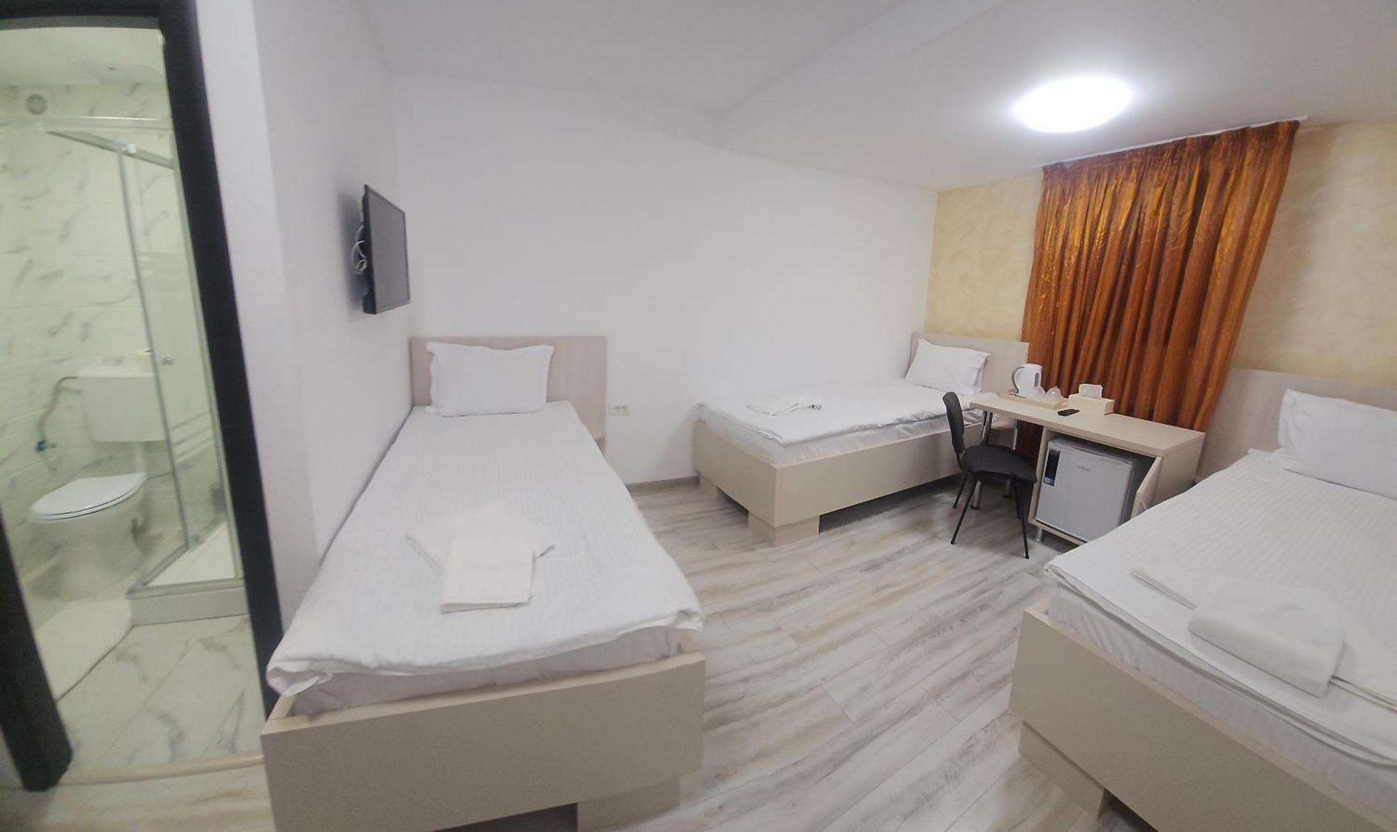 Hotel Marina 2 Бухарест Екстер'єр фото